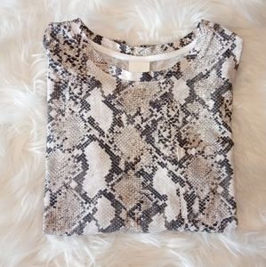 H&M snakeskin print one pocket T-shirt sz S